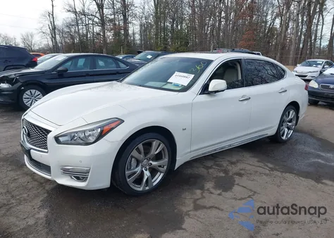 2015 Infiniti Q70L 5.6X z USA, uszkodzony, nr VIN JN1AY1PR7FM180105